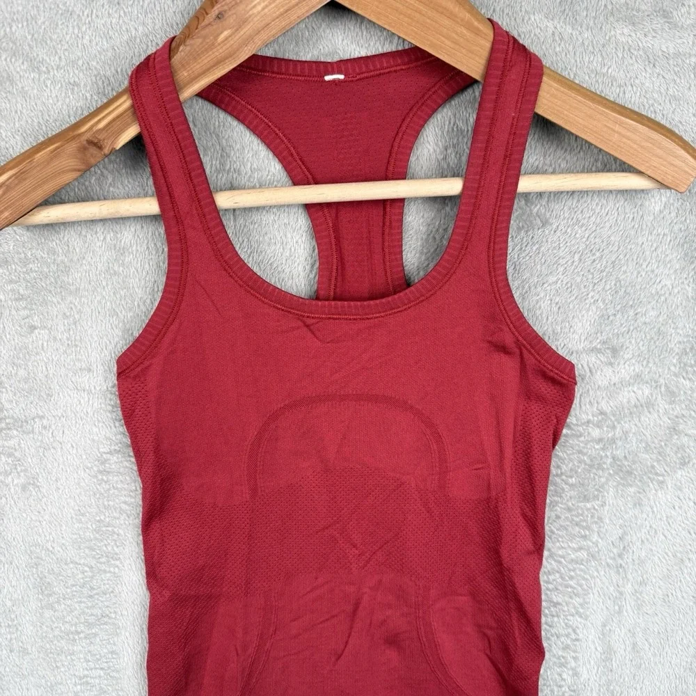 Lululemon Swiftly Tech Racerback Tank Top Womens 2 Dark Red Logo Athleisure